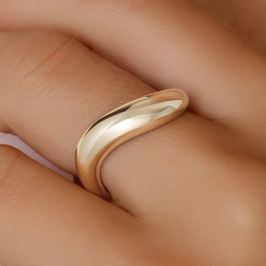 14 Karat Gold Wave Dome Ring - 2